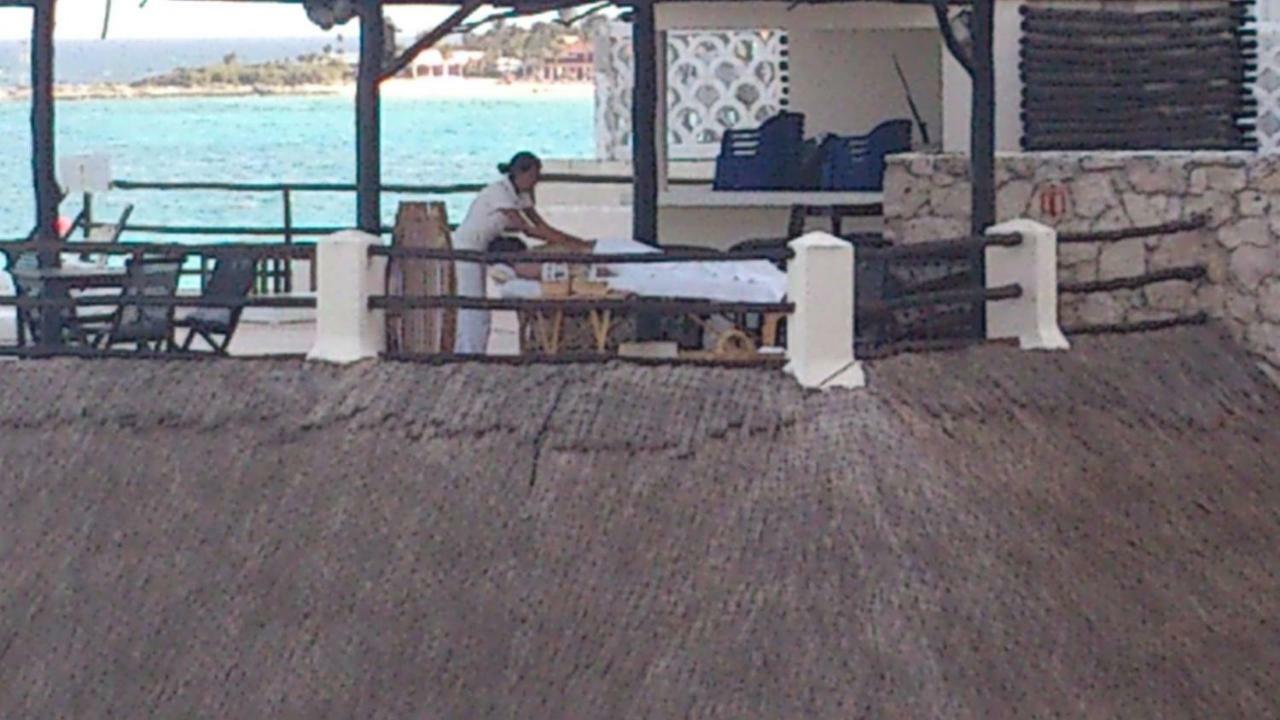 Ocean Front Suite, Balcony, Kitchen. Cancún Zewnętrze zdjęcie